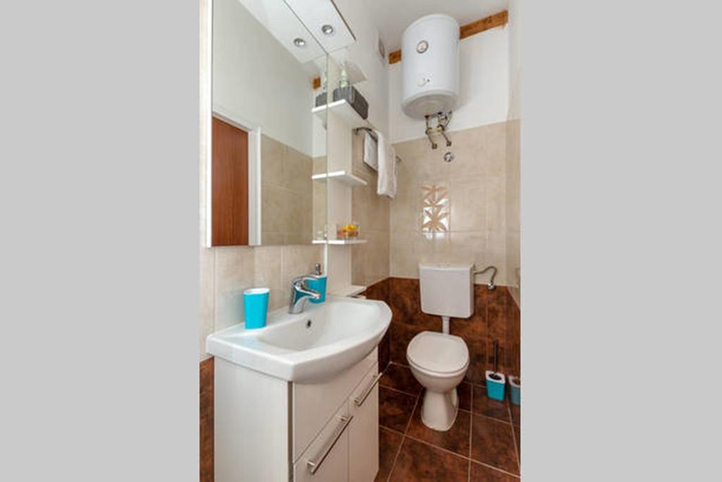 Apartments Emperor Oasis Split Exterior photo